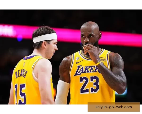 詹姆斯评价里夫斯打球风格独特节奏灵活非典型白人球员 詹姆斯评价里夫斯打球风格独特节奏灵活非典型白人球员